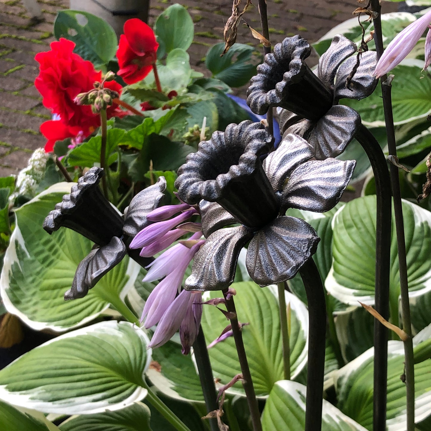 trio of ornamental metal daffodils right side
