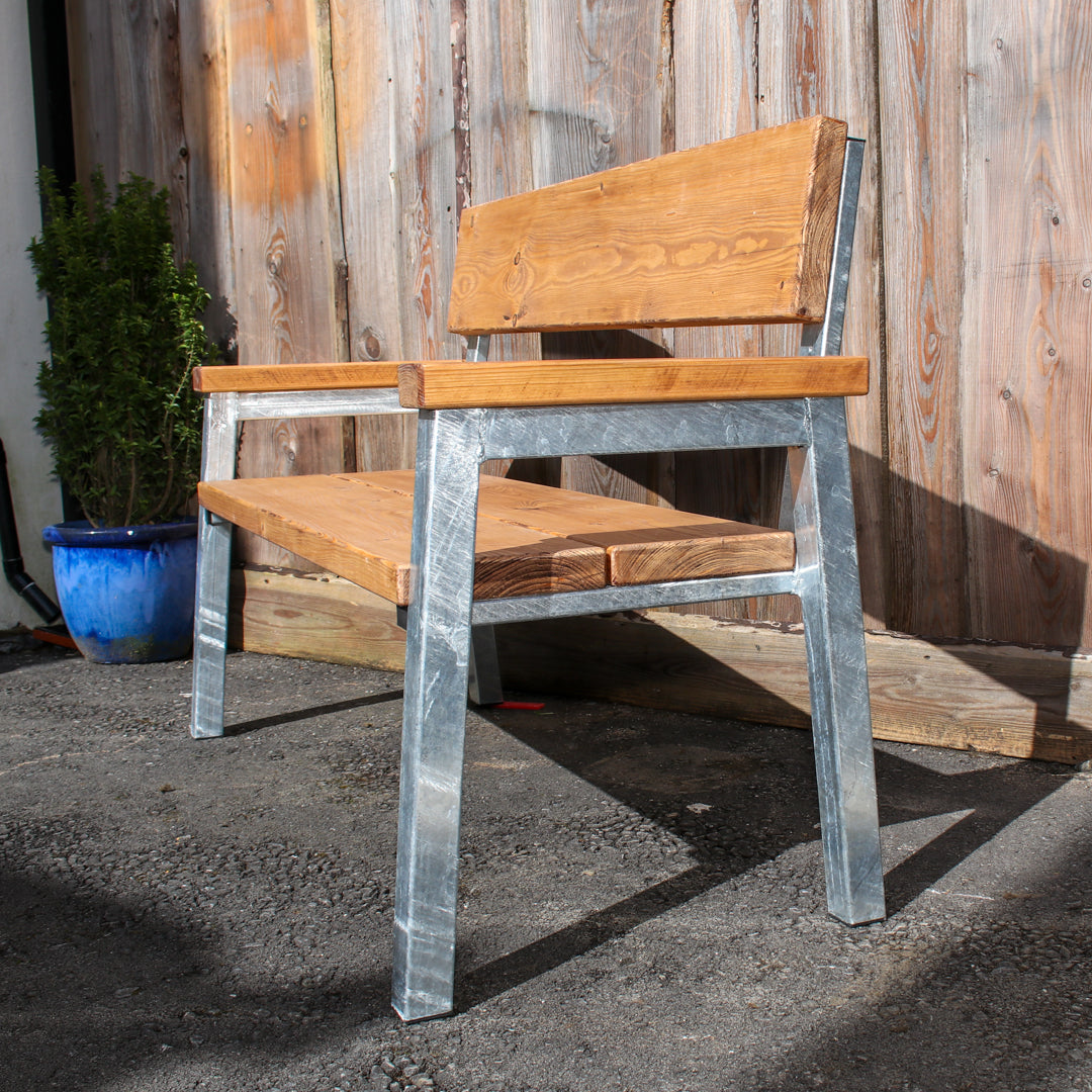 Extra Chunky Garden Bench With Arms & Back