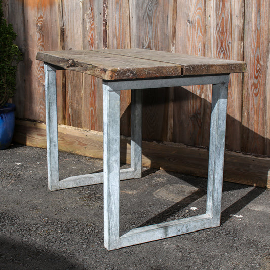 Clearance: Larch Wood Garden Table 02
