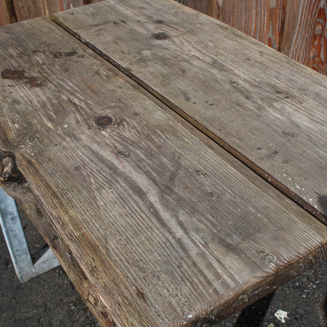 Clearance: Larch Wood Garden Table 02