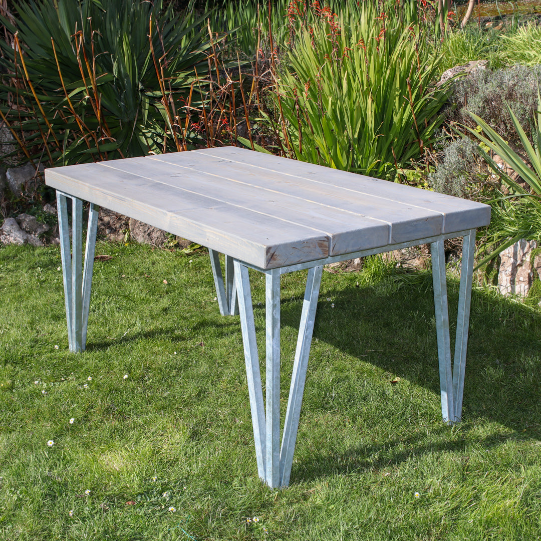 Extremely Chunky Garden Table - Chunkiest Hairpin