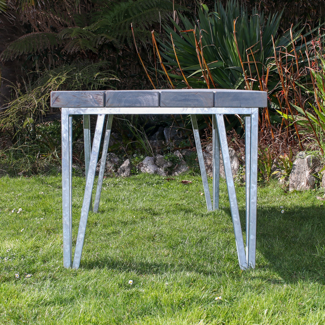 Extremely Chunky Garden Table - Chunkiest Hairpin