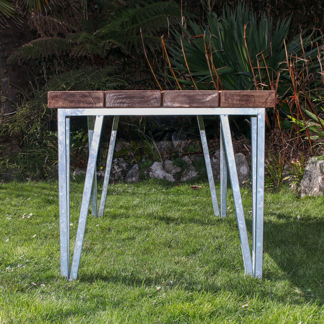 Extremely Chunky Garden Table - Chunkiest Hairpin