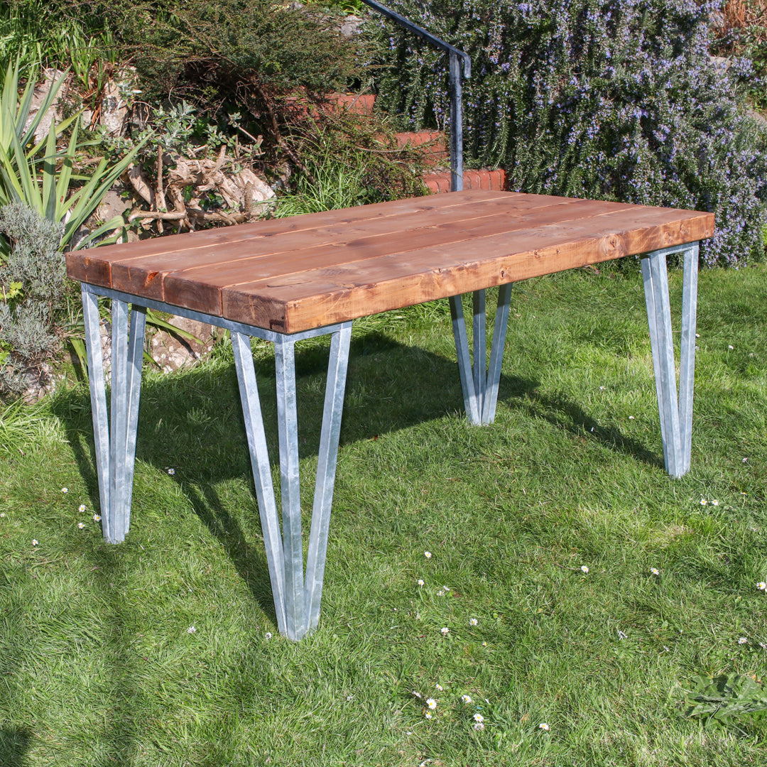 Extremely Chunky Garden Table - Chunkiest Hairpin