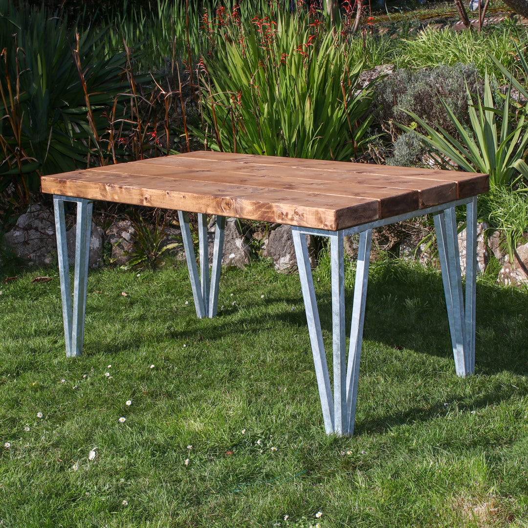 Extremely Chunky Garden Table - Chunkiest Hairpin