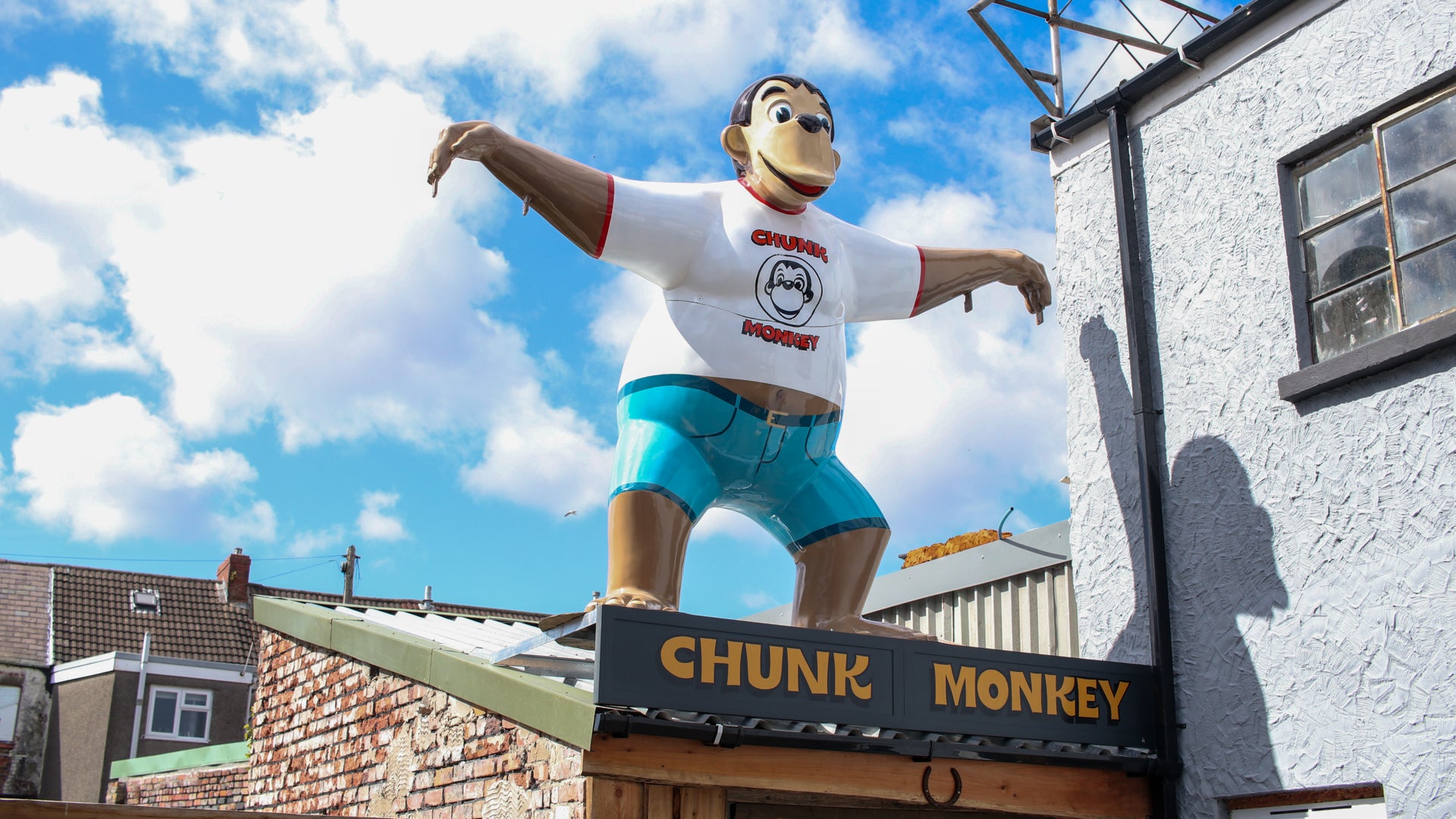 Load video: chunk-monkey-video-tour-showroom-rustic-industrial-handmade-affordable-furniture-swansea